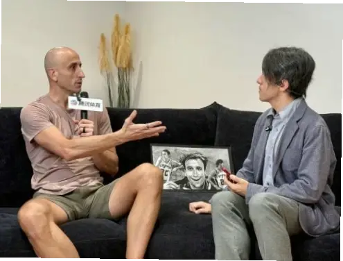精准轮转和无私传球如何从低顺位挖掘出帕克和吉诺比利？